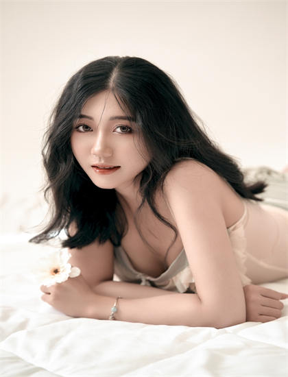 《请叫我乌雅氏》色彩运用独家解析：色调选择与情绪表达分析，提名影片